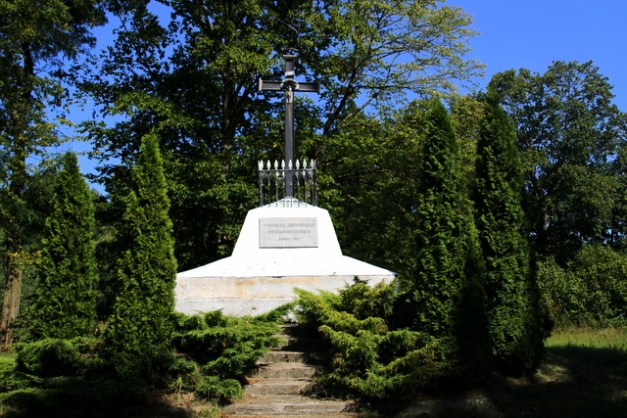 Mogiła napoleońska w Drążdżewie