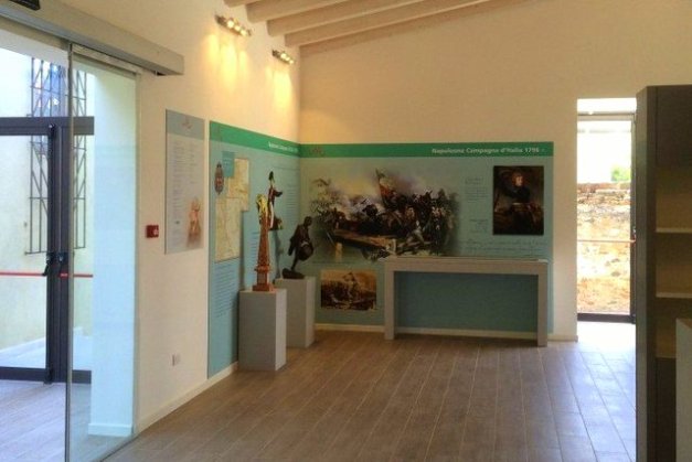 Wystawa w Muzeum Napoleońskim w Arcole